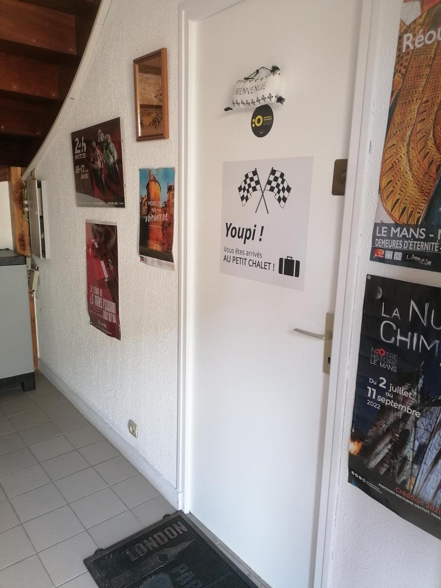 Le Petit Chalet: Cozy Apartment Near Old Town with Breakfast Le Mans Exterior photo